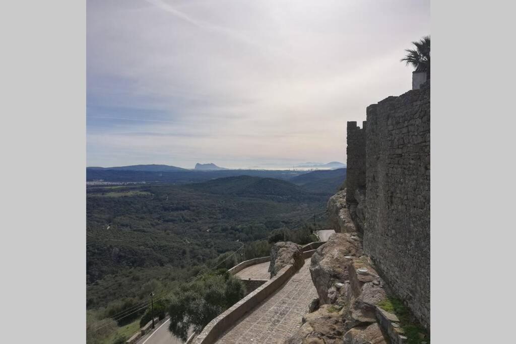Casa En Fortaleza Medieval Castellar de la Frontera Exterior photo